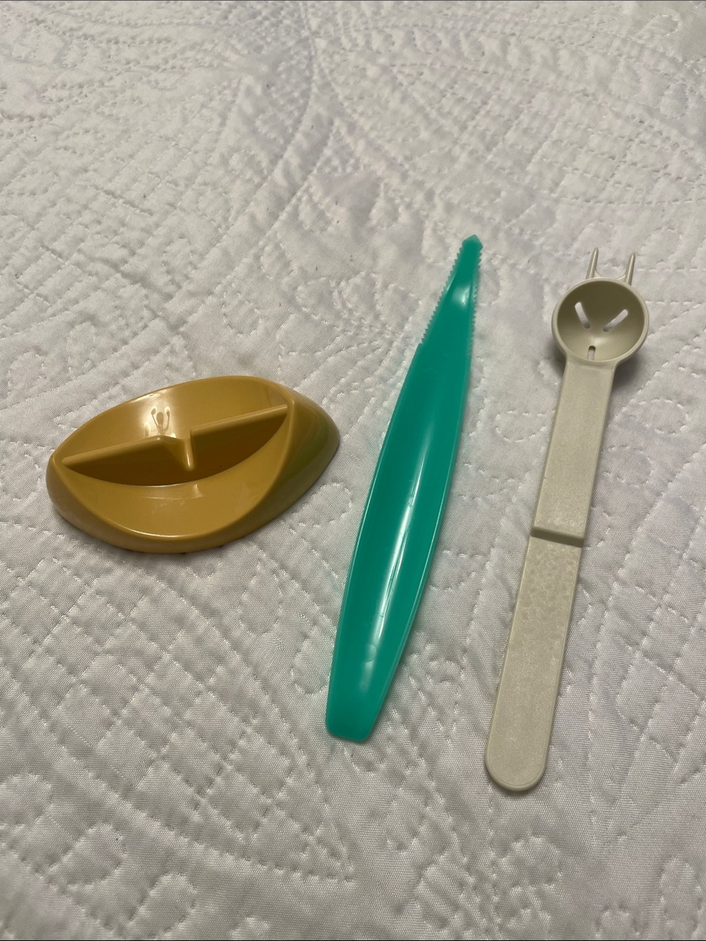 Set of 3 Vintage Tupperware Gadgets in Excellent Condition